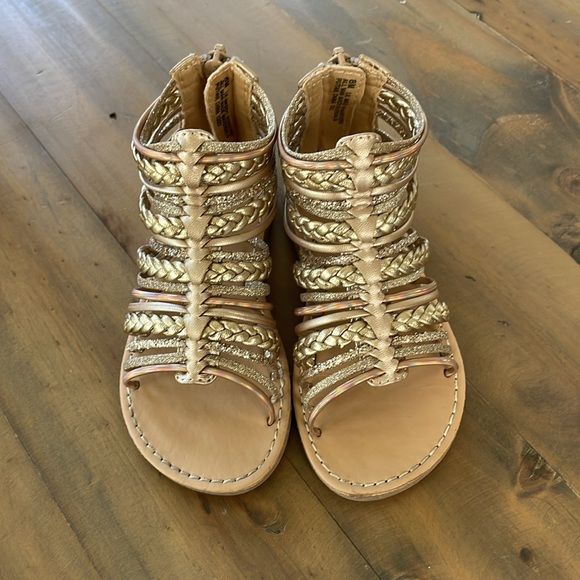 Kelly & Katie “Lil Maddy” Rose Gold Sandals 8T - Picture 2 of 10